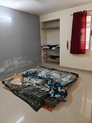 Bedroom in 2 BHK Apartment at Mansarovar Extension – for Rent