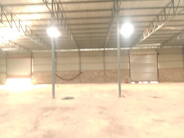 Room in  Warehouse at Muhana – for Rent