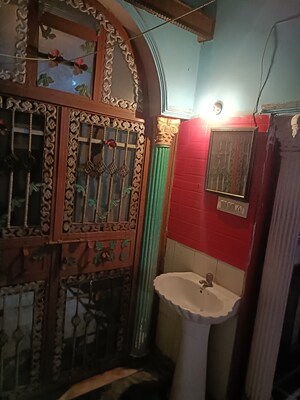 Bathroom in 4 BHK Builder Floor at Rajendra Nagar Sector 5 – for Rent