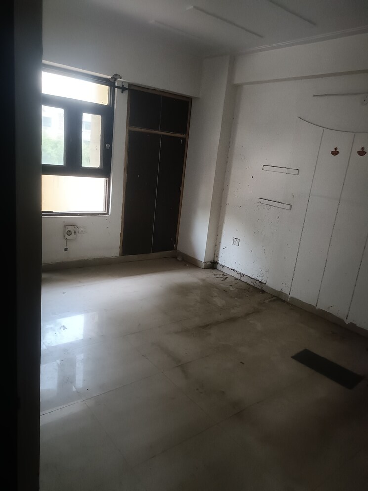 Room, rajendra nagar sector 5 4 Bedroom 1830 Sq.Ft. Builder Floor In Rajendra Nagar Sector 5 Ghaziabad 9368409