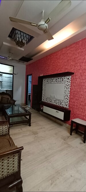 Living Room in 1.5 BHK Builder Floor at Govindpuri – for Rent