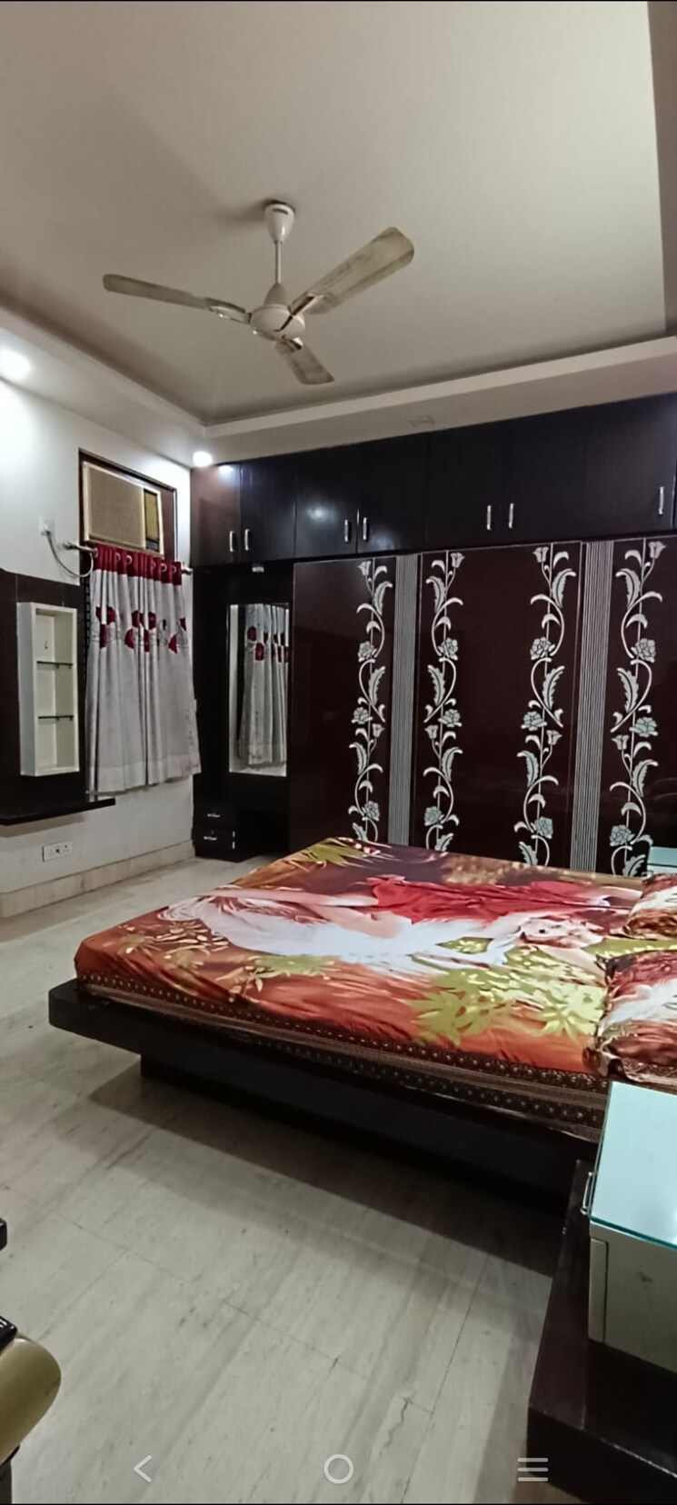 Bedroom, govindpuri 1.5 Bedroom 500 Sq.Ft. Builder Floor In Govindpuri Delhi 9368429