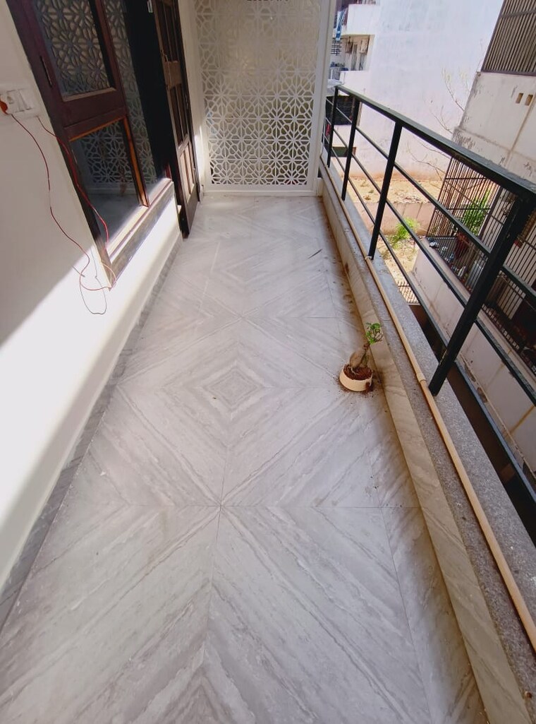 Balcony, sector 40 2 Bedroom 1268 Sq.Ft. Builder Floor In Sector 40 Gurgaon 9368428