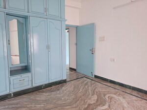 Room in 3 BHK Apartment at Aditya Hill Top, Banjara Hills – for Rent