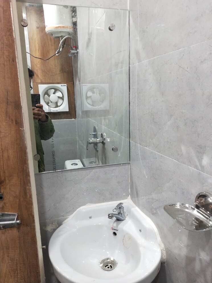 Bathroom, dhoot-time-residency 1 RK 203 Sq.Ft. Apartment In Sector 63 Gurgaon 9368445