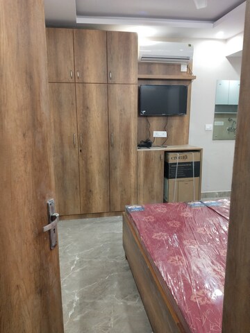 Furnished Amenities in 1 RK Apartment at Dhoot Time Residency, Sector 63 – for Rent