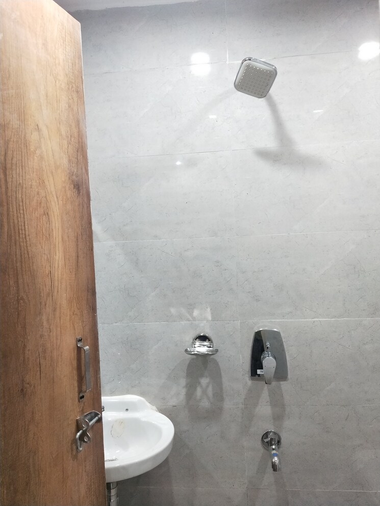 Bathroom, dhoot-time-residency 1 RK 203 Sq.Ft. Apartment In Sector 63 Gurgaon 9368445