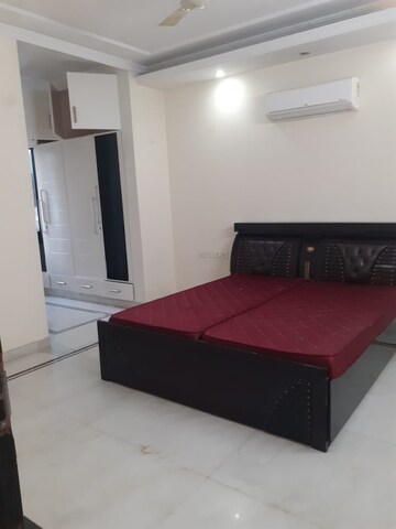 Bedroom in 3 BHK Builder Floor at Sector 45 – for Rent