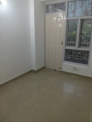 Room in 3 BHK Apartment at Amrapali Heartbeat City, Sector 107 – for Sale
