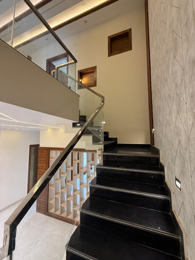 undefined, sunny enclave 4 Bedroom 200 Sq.Yd. Independent House In Sunny Enclave Mohali 9368443