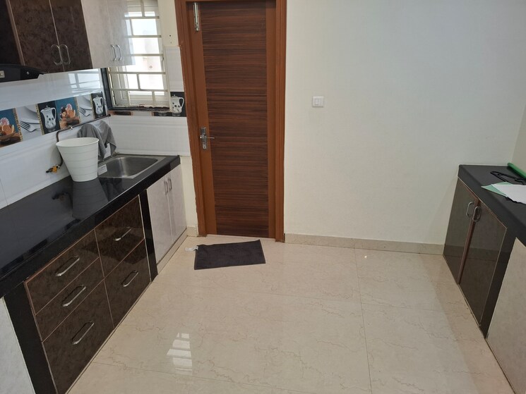 Balcony, banjara hills 3 Bedroom 2000 Sq.Ft. Apartment In Banjara Hills Hyderabad 9368461