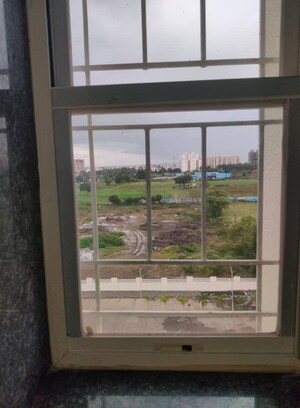 Room in 1 BHK Apartment at Gera Shrishti, Wagholi – for Rent