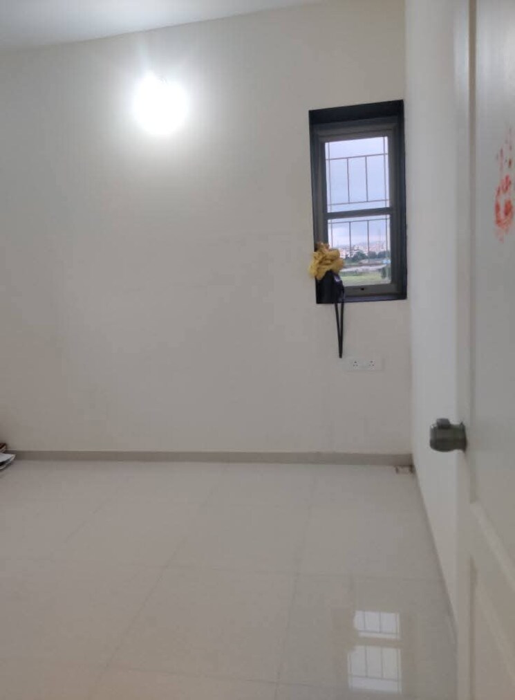 Room, gera-shrishti 1 Bedroom 500 Sq.Ft. Apartment In Wagholi Pune 9368478