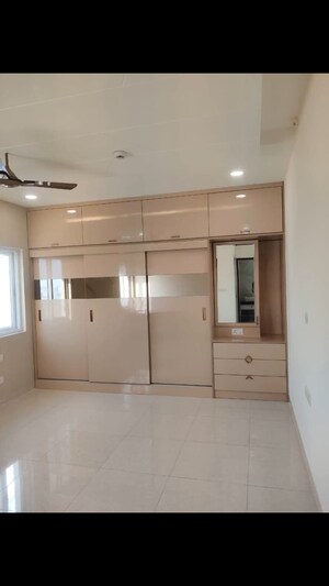 3 BHK Apartment For Rent in Prestige High Fields, Gachibowli