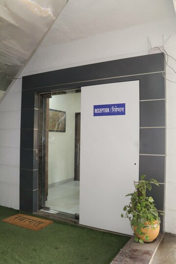 Showroom – Exterior View View at Aajivali - for Rent