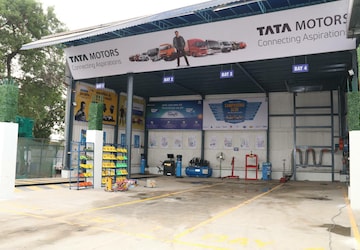 Showroom – Exterior View View at Aajivali - for Rent