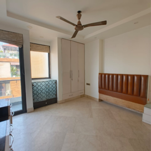 Room in 3.5 BHK Builder Floor at Boutique Residential Apartments R-62, Greater Kailash – for Sale