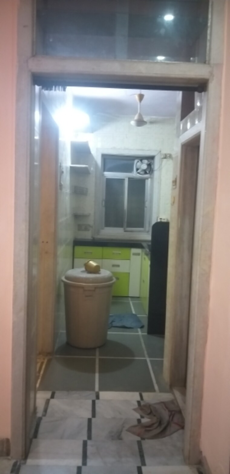 Bathroom, shreerang-chs 1 Bedroom 440 Sq.Ft. Apartment In Shrirang Society Thane 9368528