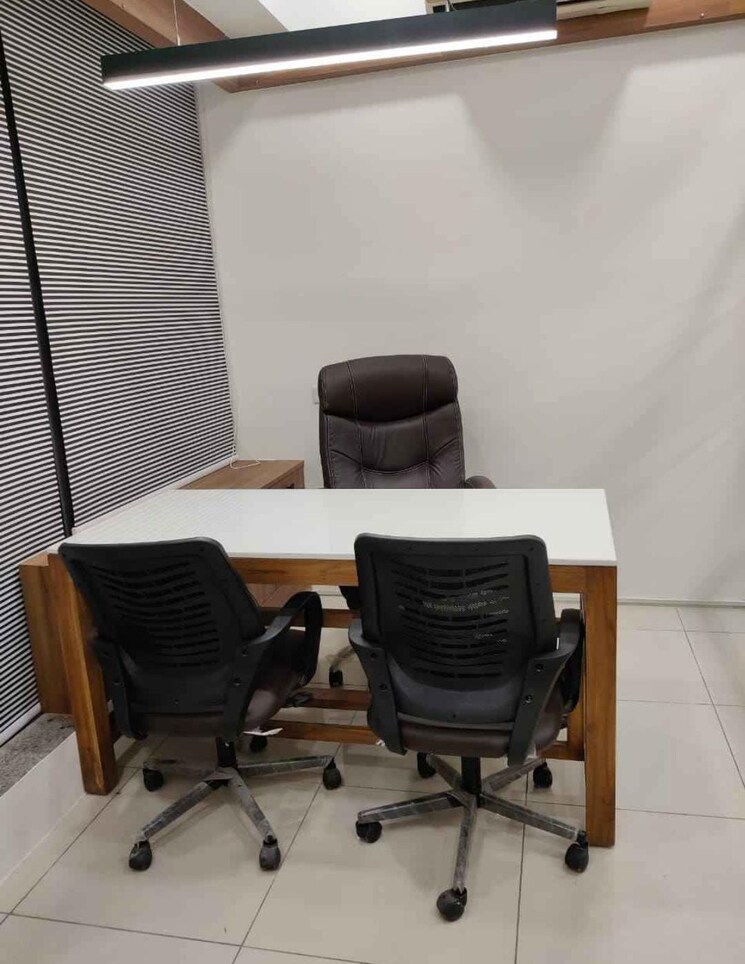 Team Area, squarefeet-centrum Commercial Office Space 1240 Sq.Ft. In Wagle Industrial Estate Thane 9368517