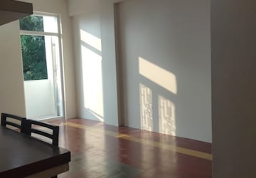 Room in 2 BHK Apartment at Simran CHS Santacruz, Vithaldas Nagar – for Rent