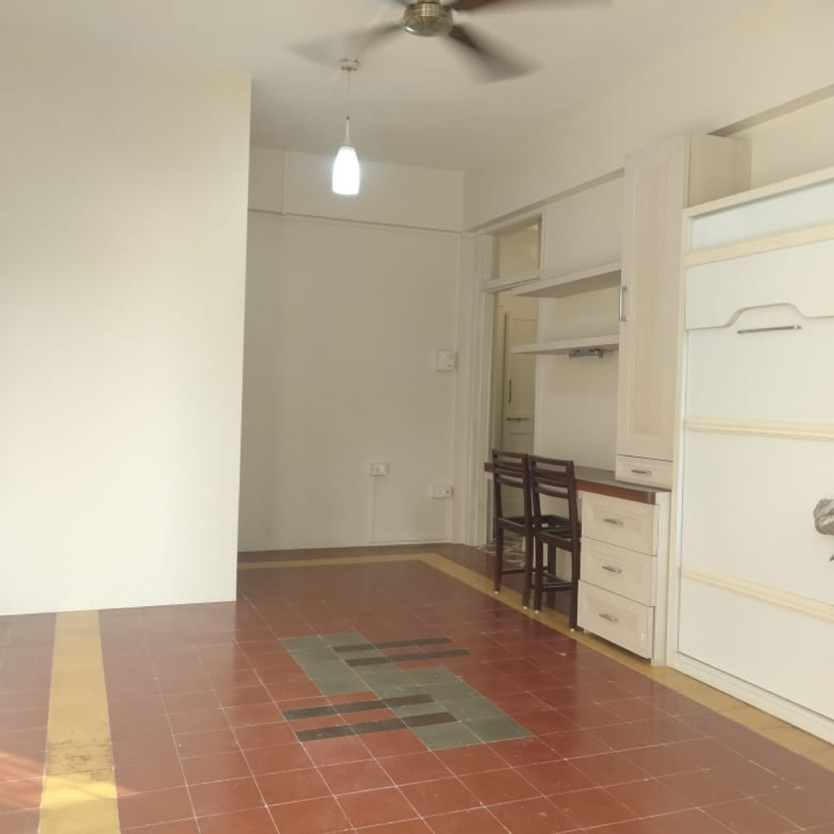 2 BHK + Pooja Room Apartment For Rent in Simran CHS Santacruz