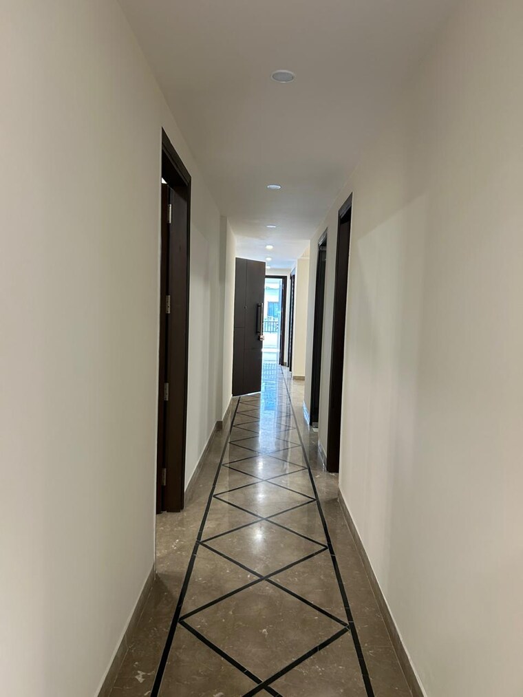 undefined, greater kailash i 3 Bedroom 270 Sq.Yd. Builder Floor In Greater Kailash I Delhi 9368536