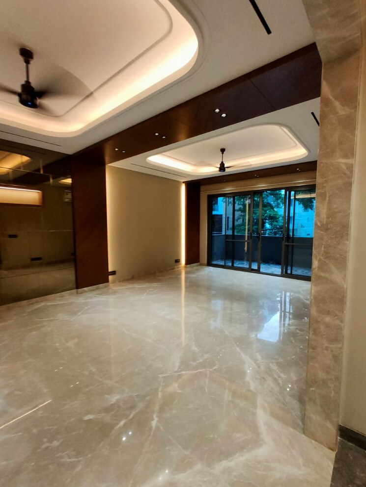 Room, s-27-luxury-homes 4 Bedroom 370 Sq.Yd. Builder Floor In Greater Kailash Delhi 9368539