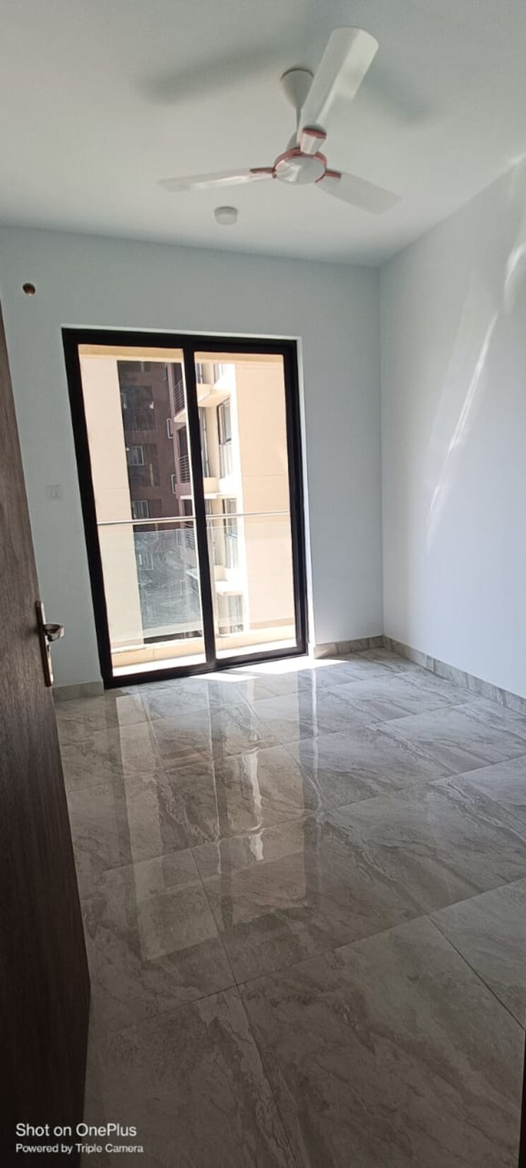 Room, risland-the-icon 3 Bedroom 932 Sq.Ft. Apartment In Dhokali Thane 9368543