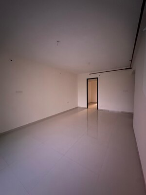 Room in 4 BHK Apartment at Raj Tattva, Kapur Bawdi – for Sale