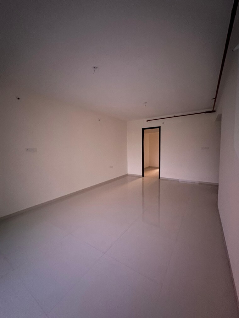 Room, raj-tattva 4 Bedroom 2000 Sq.Ft. Apartment In Kapur Bawdi Thane 9368552