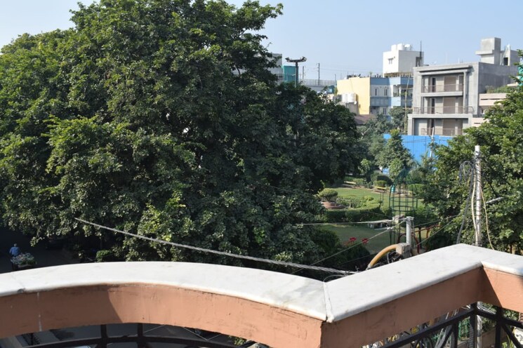 Exterior View, east of kailash 3 Bedroom 180 Sq.Yd. Builder Floor In East Of Kailash Delhi 9368557