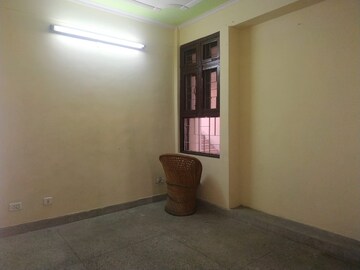 Room in 1 BHK Apartment at Jasola Vihar – for Sale
