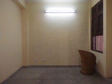 Room in 1 BHK Apartment at Jasola Vihar – for Sale