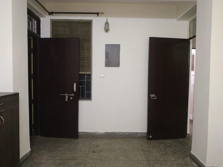Room, jasola vihar 1 Bedroom 516 Sq.Ft. Apartment In Jasola Vihar Delhi 9368561