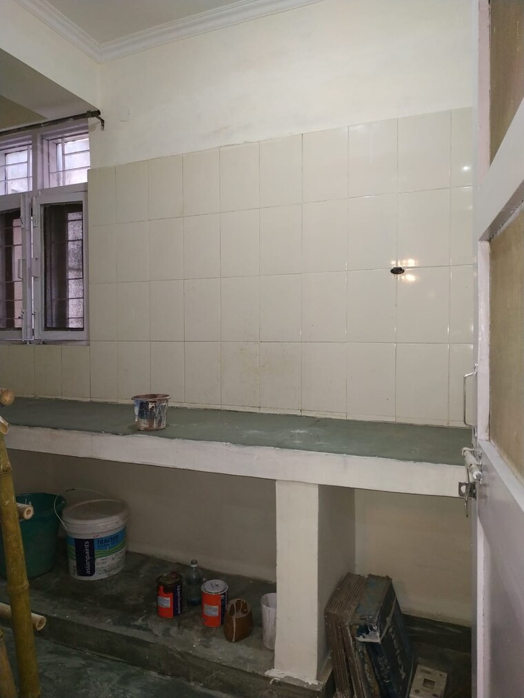 Bathroom, jasola vihar 1 Bedroom 516 Sq.Ft. Apartment In Jasola Vihar Delhi 9368565