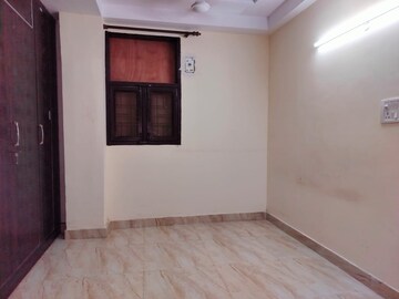 Room in 2 BHK Apartment at Molarband Extension – for Sale
