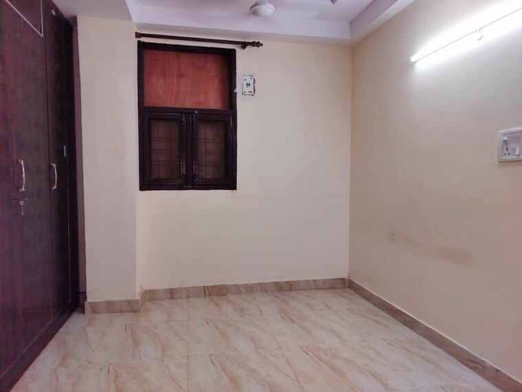Room, molarband extension 2 Bedroom 650 Sq.Ft. Apartment In Molarband Extension Delhi 9368567