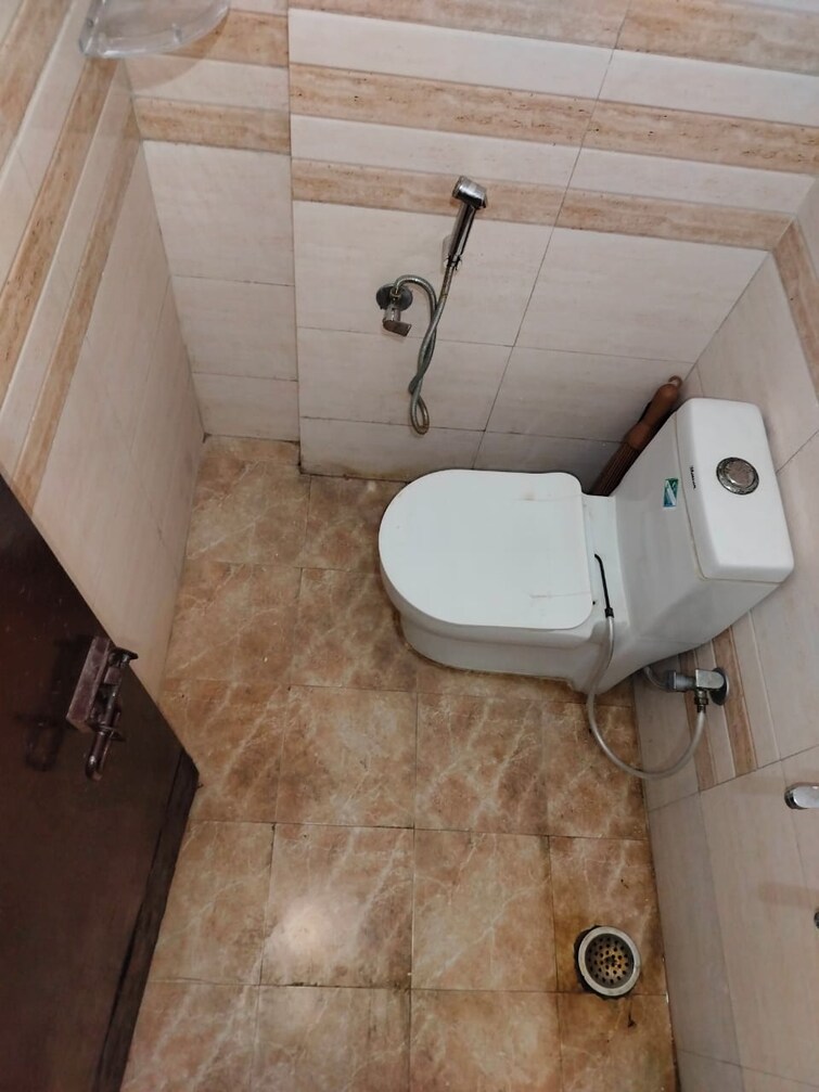 Bathroom, molarband extension 2 Bedroom 650 Sq.Ft. Apartment In Molarband Extension Delhi 9368567