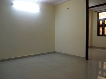 Room in 1 BHK Apartment at Sarita Vihar – for Rent