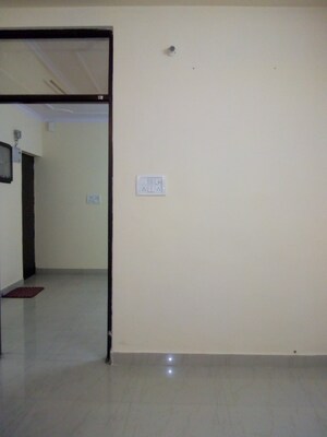 Room in 1 BHK Apartment at Sarita Vihar – for Rent