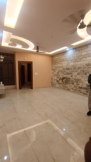 2.5 BHK Builder Floor For Rent in Sector 55