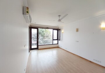 Master Bedroom in 4 BHK Builder Floor at Greater Kailash I – for Rent