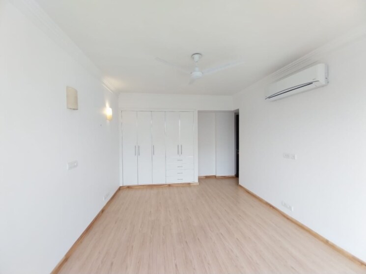 Room, greater kailash i 4 Bedroom 4000 Sq.Ft. Builder Floor In Greater Kailash I Delhi 9368581