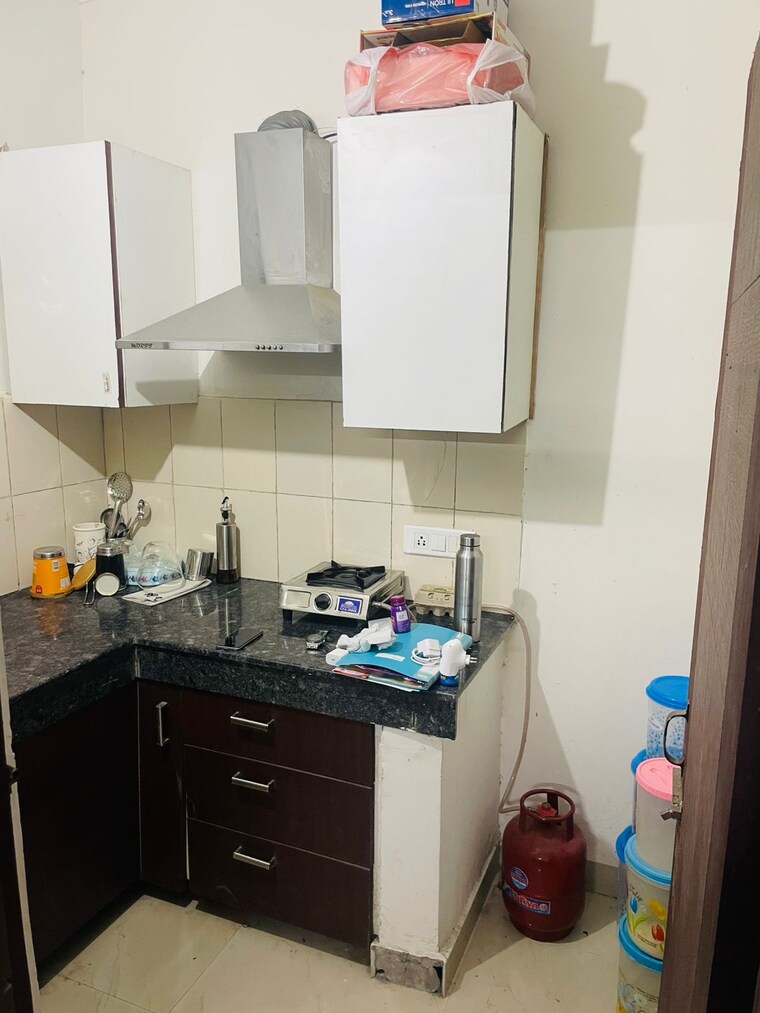 Kitchen, maya-garden-city 1 RK 400 Sq.Ft. Apartment In Lohgarh Zirakpur 9368580