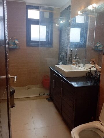 Attached Bathroom in 3 BHK Builder Floor at Chittaranjan Park – for Rent