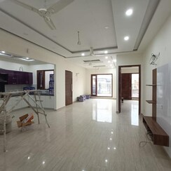 6 BHK + Pooja Room Villa For Sale in Sector 8