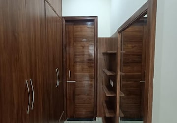 Furnished Amenities in 6 BHK Villa at Sector 8 – for Sale
