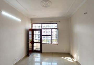 Room in 4 BHK Villa at Sector 15 – for Sale