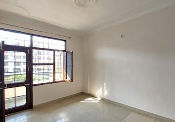 Room in 4 BHK Villa at Sector 15 – for Sale