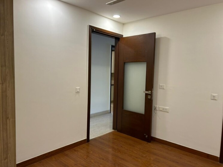 Master Bedroom, greater kailash i 3 Bedroom 2400 Sq.Ft. Builder Floor In Greater Kailash I Delhi 9368597